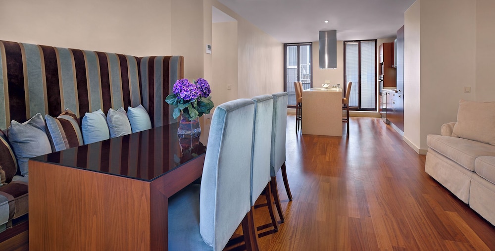 Premium Duplex, 2 Bedrooms, Terrace, Garden View photo 3