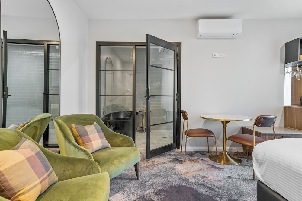 Luxury Room