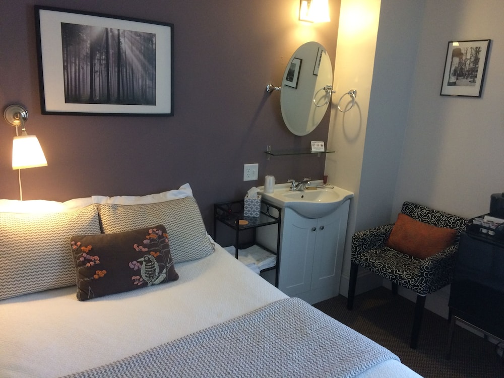 308 Heritage Park (Shared Bathroom)