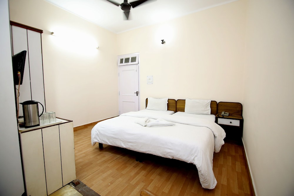 Standard Room (Non A/c) - Photo 8