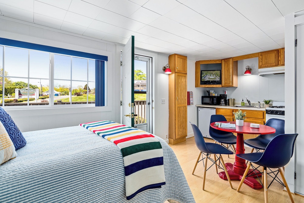 Traditional Cottage, 2 Double Beds, Kitchen photo 1