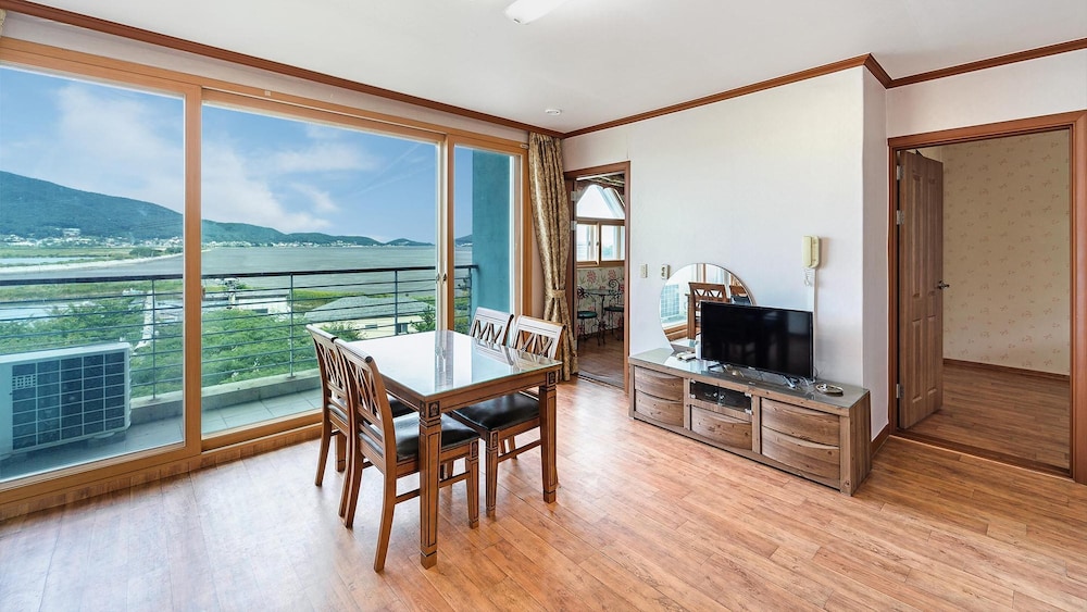 Basic Room, 2 Bedrooms (salvia(OceanView))