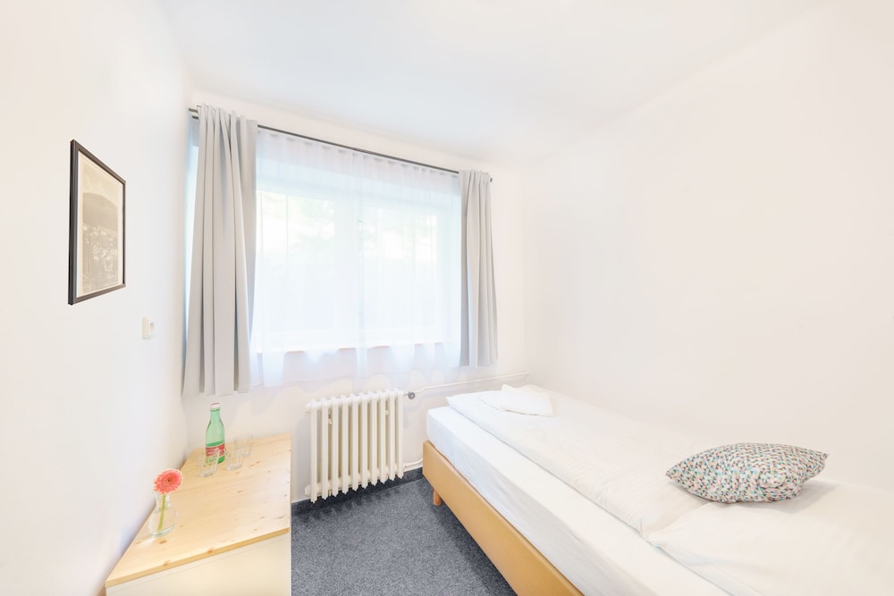 Two Bedroom Triple room photo 2