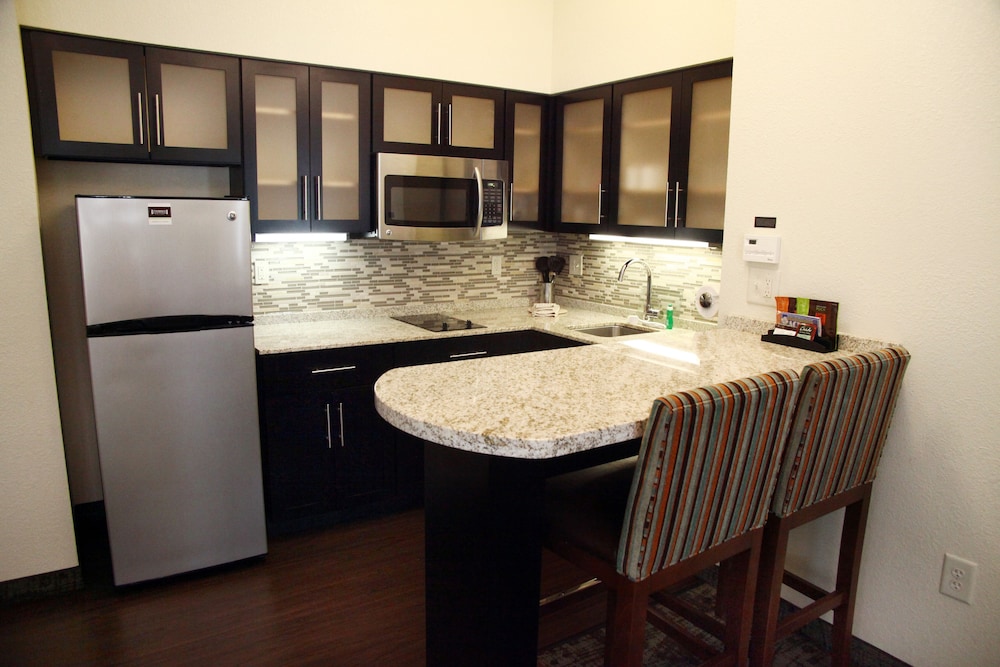 Suite, 1 Bedroom, Accessible Bathtub, Kitchen (Communications) - Photo 1