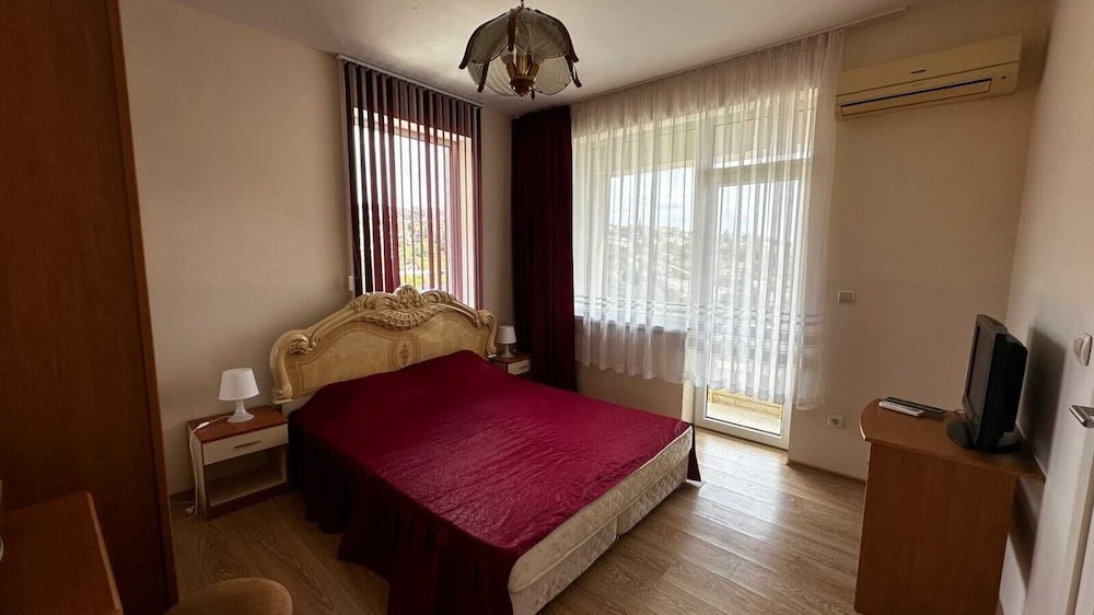 Basic Double Room photo 2