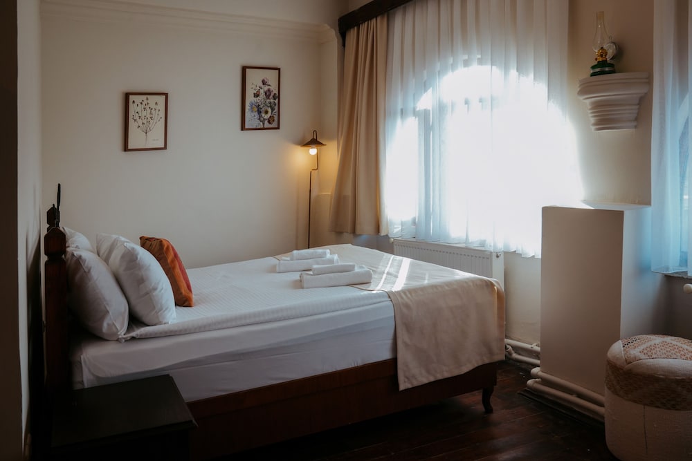 Deluxe Triple Stone Room photo 1
