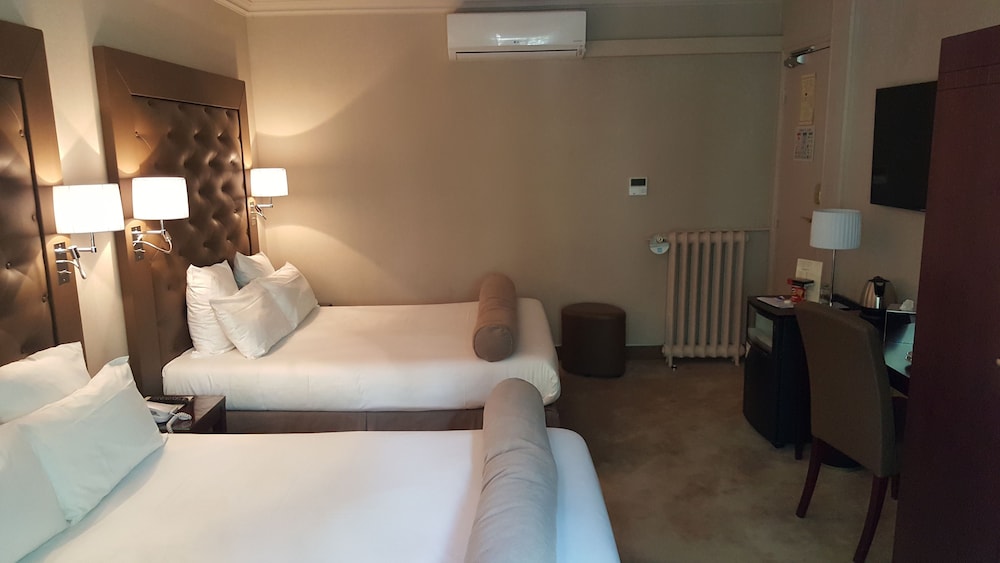 Executive Room photo 2