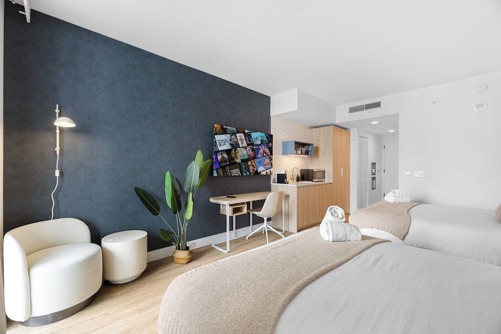 Luxury Studio Suite photo 2