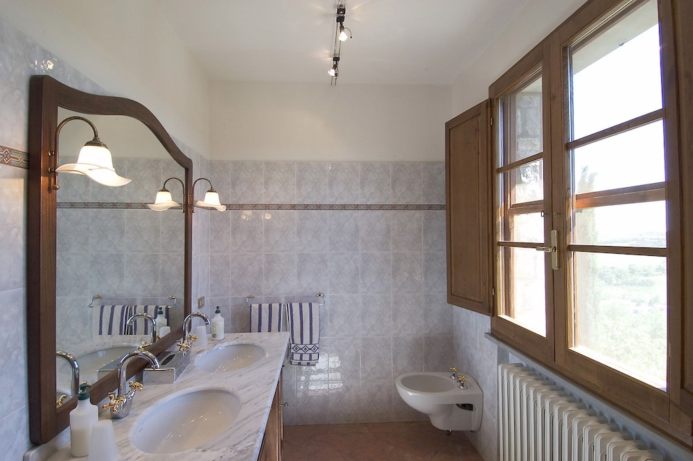 Traditional Cottage, 2 Bedrooms, Vineyard View (Acquila) photo 3