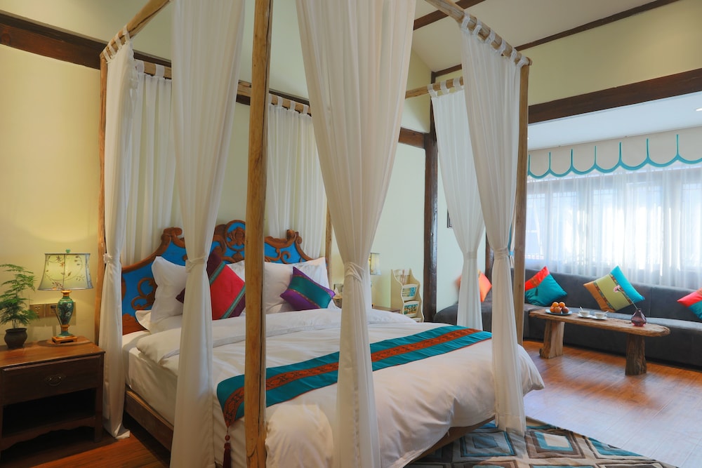 Deluxe Studio Suite (601)