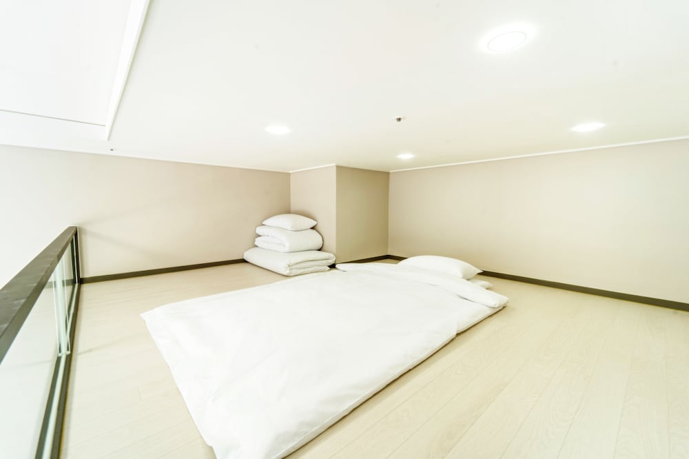 Duplex Double room (No View) - Photo 2