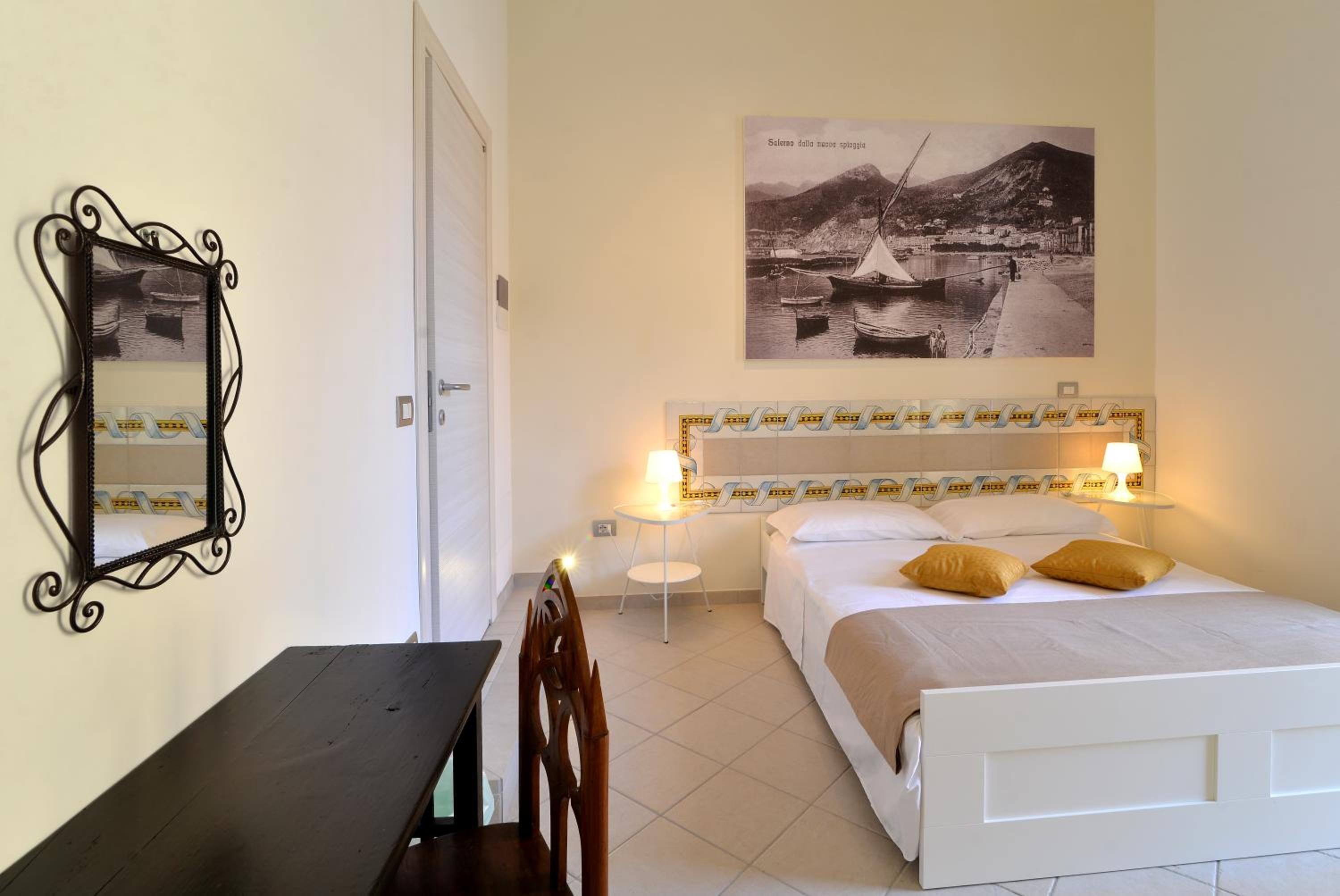 Deluxe Double Room with Balcony photo 1
