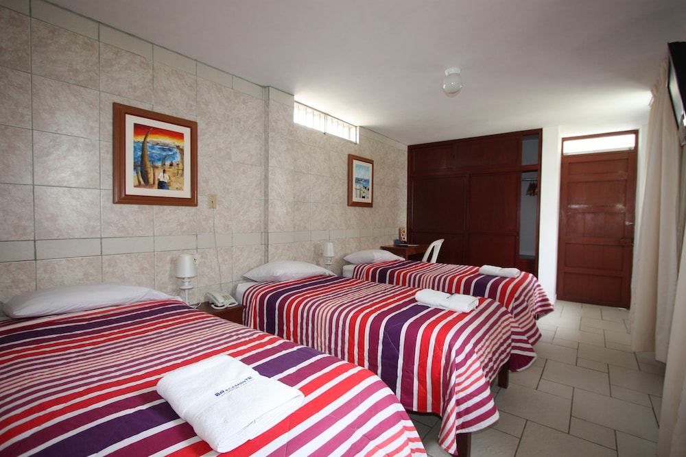 Standard Triple Room, 3 Twin Beds photo 2