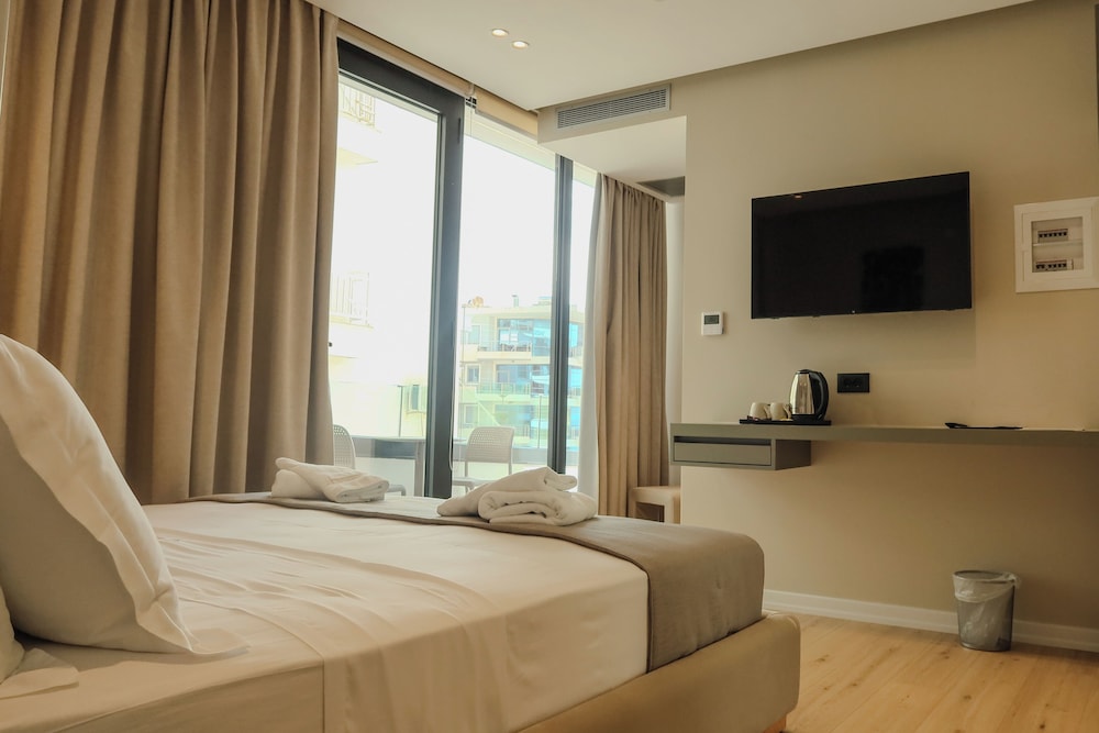 Double Room, Partial Sea View
