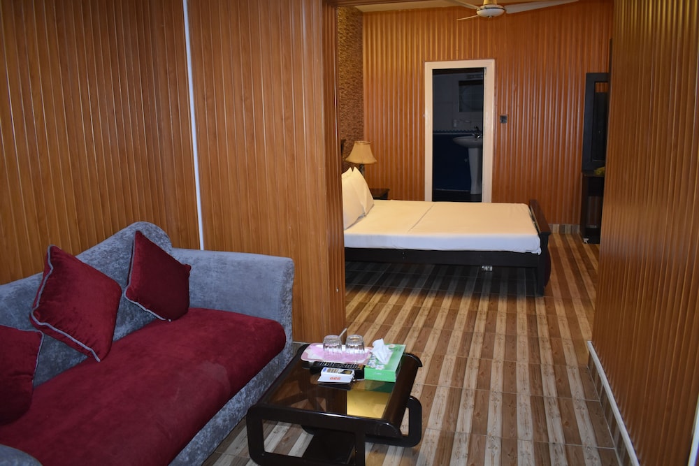 Deluxe Room - Photo 1