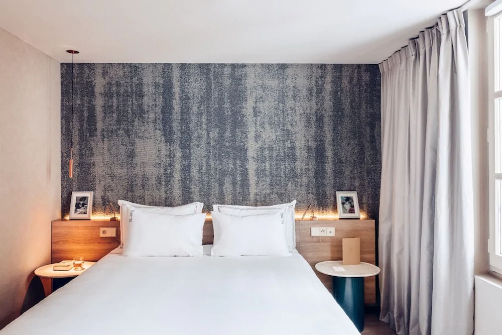Hotel de Lille bedroom photo