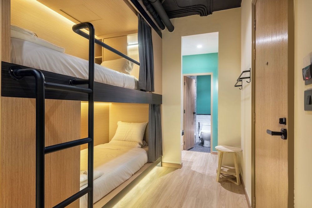 Basic Quadruple Room photo 3