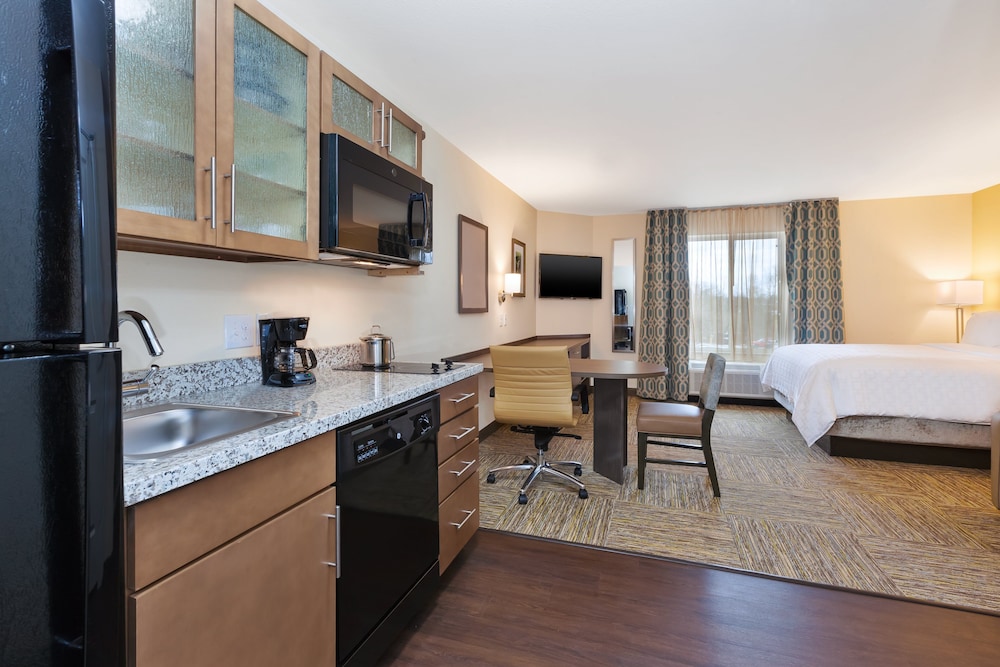 Studio Suite, 1 Queen Bed - Photo 1