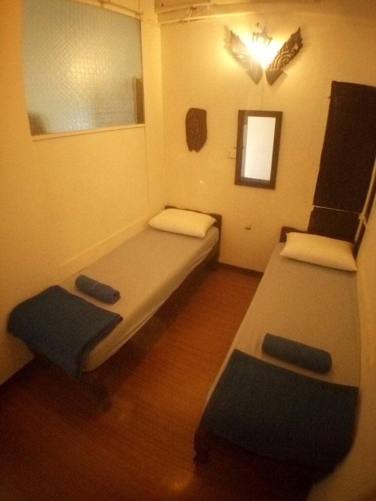 Triple Room (Shared Bathroom) photo 1