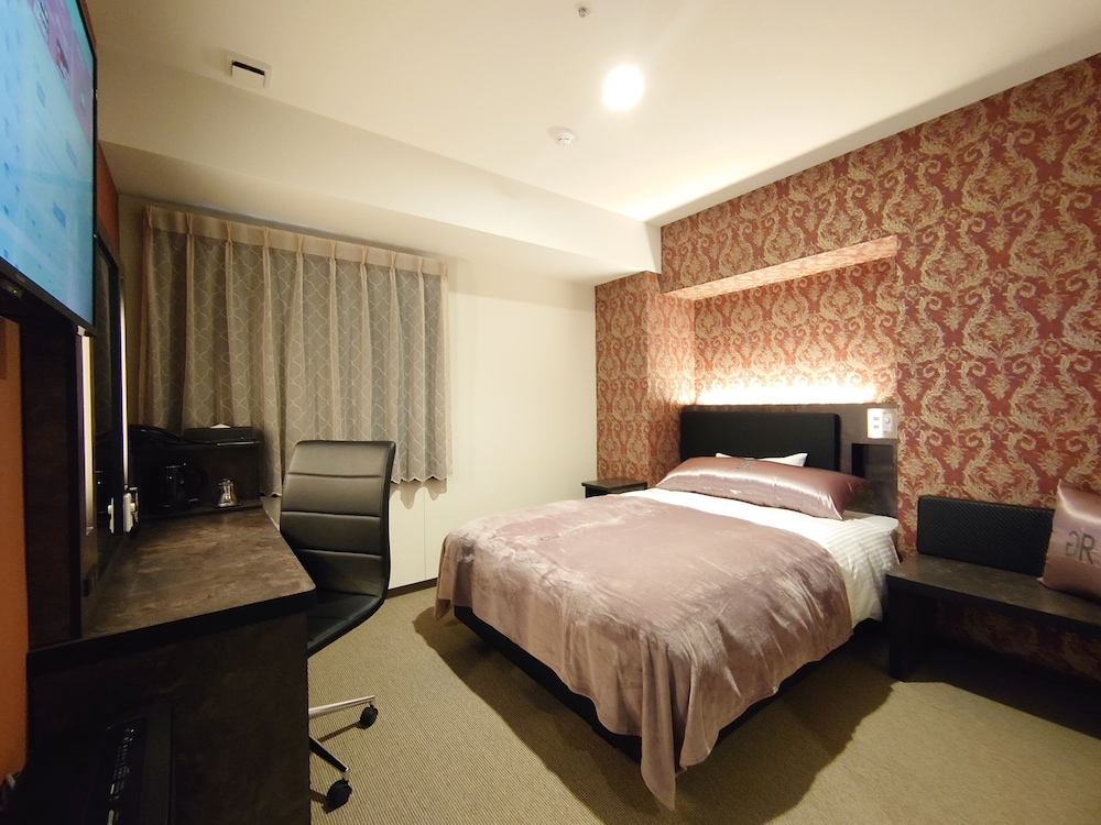 Premium Single Room, Non Smoking - Photo 1