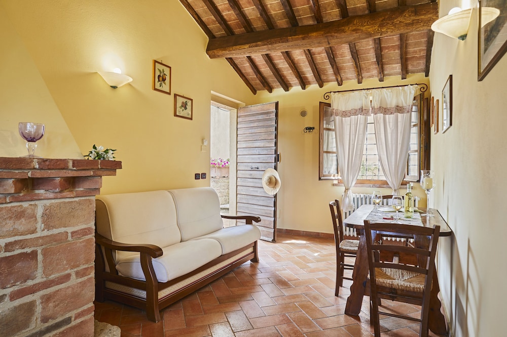 Romantic Apartment, 1 Bedroom, Hill View
