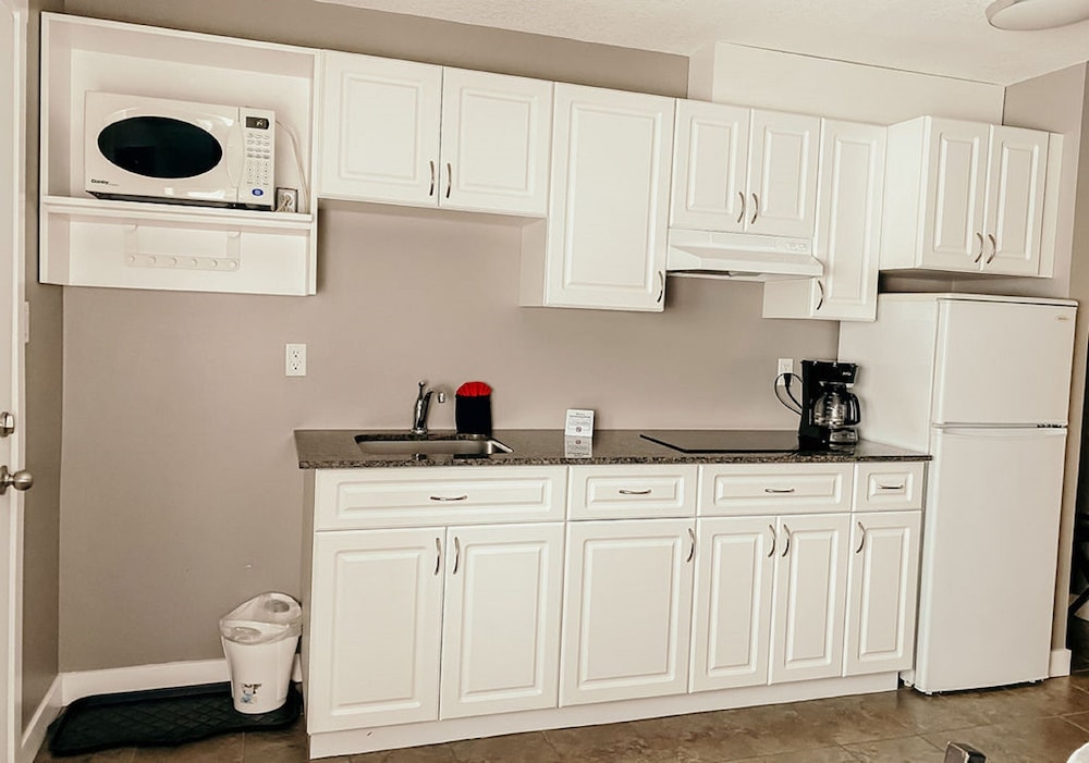 Standard Room, 2 Queen Beds, Non Smoking, Kitchenette photo 2