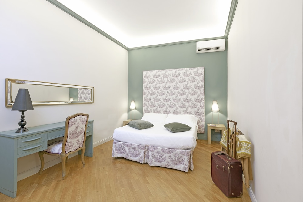 Deluxe Apartment, Annex Building photo 1