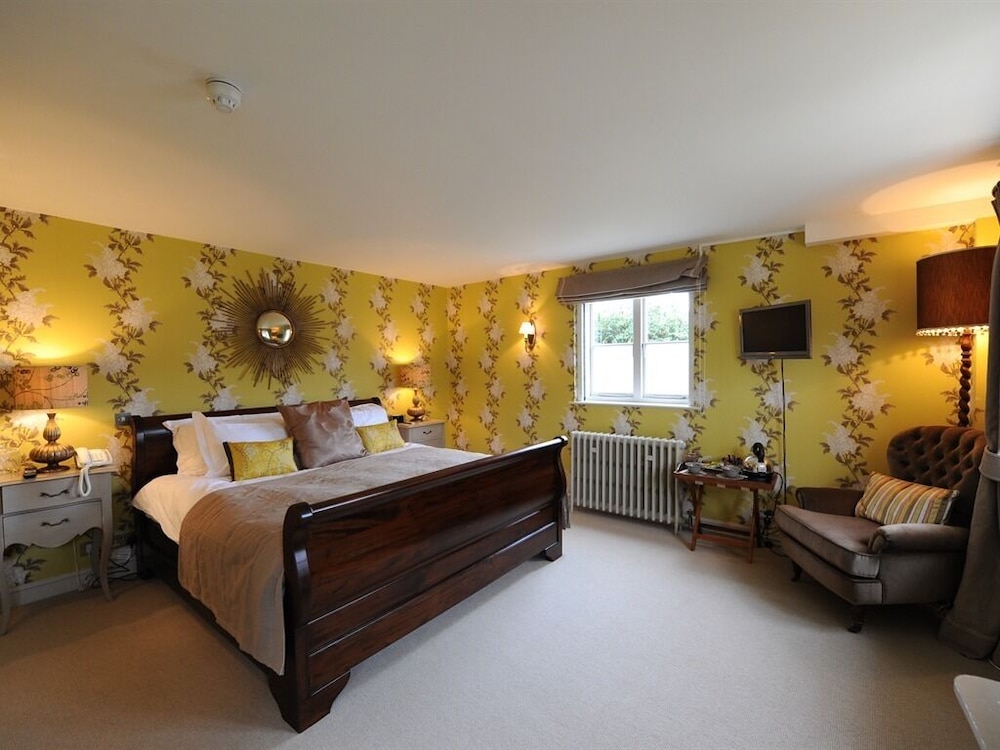 Superior Double Room, Ensuite - Photo 7