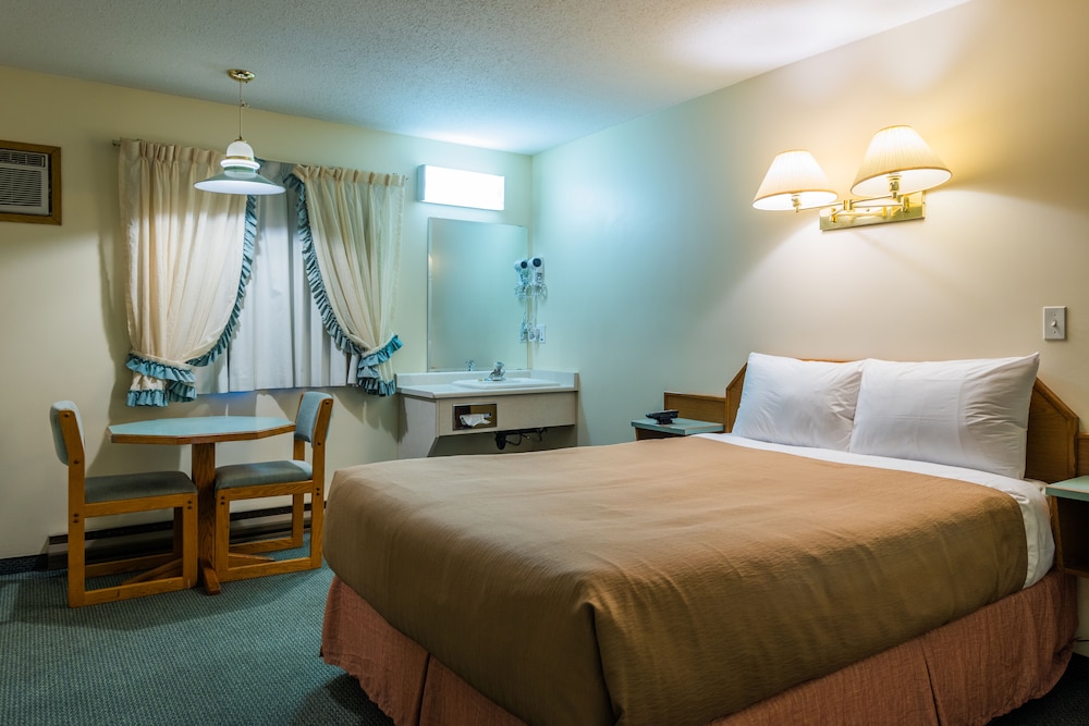 Double Room, 1 Queen Bed photo 1