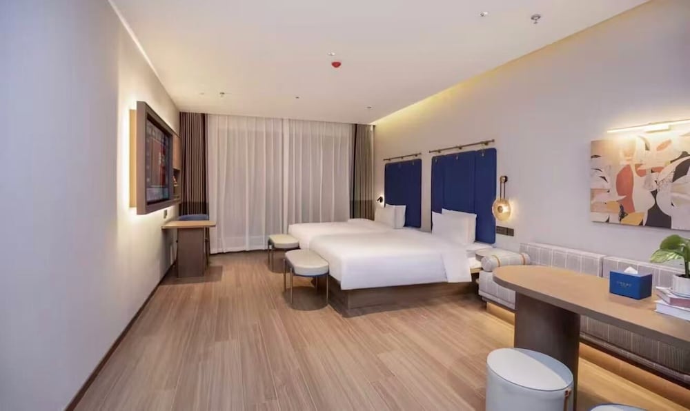 Comfort Double Room, City View