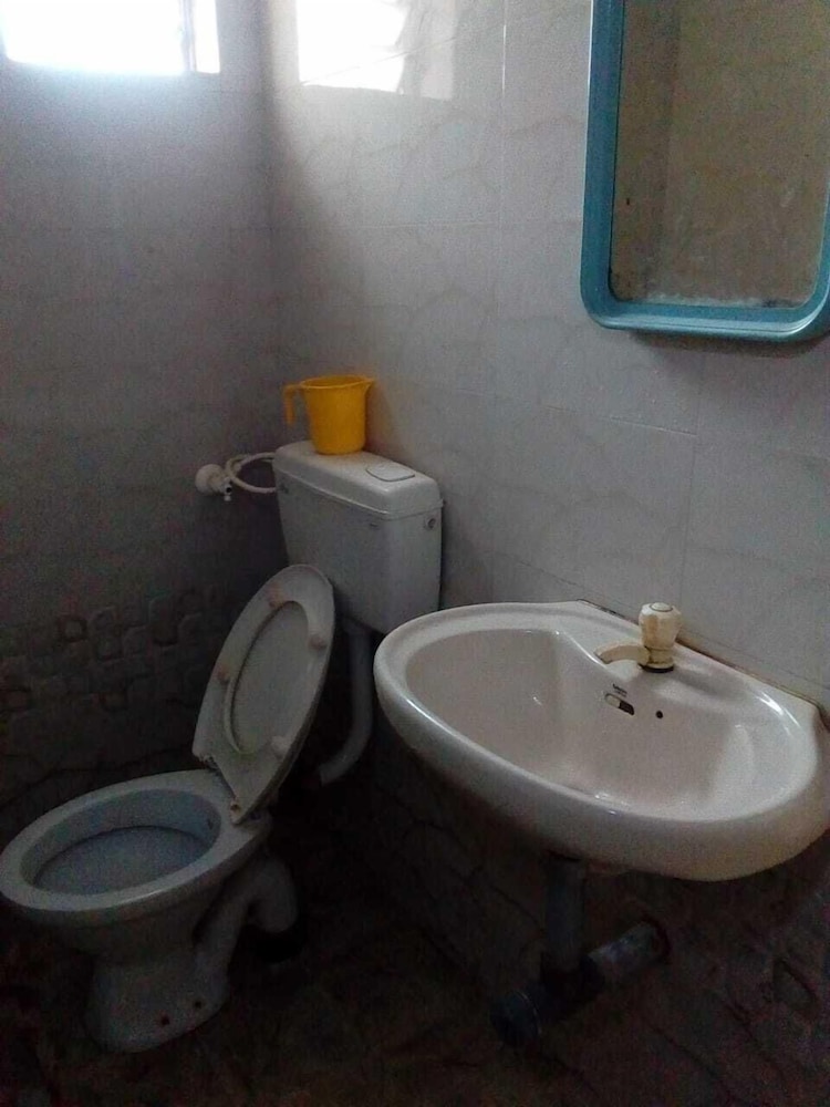 Single Non Ac Room photo 2