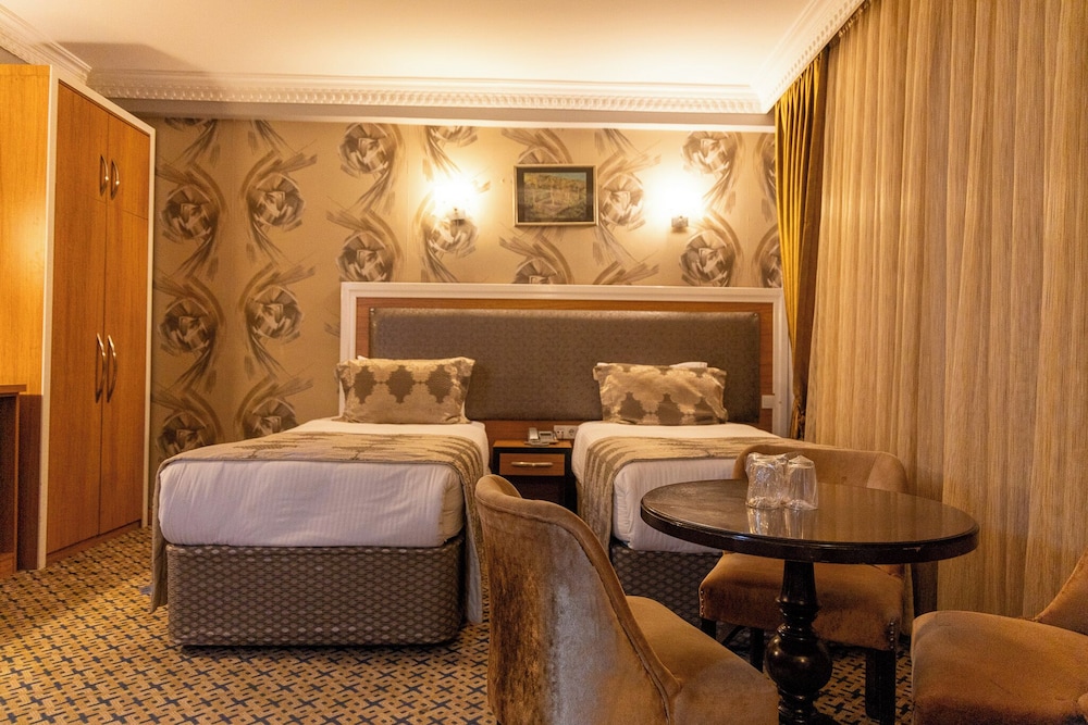 Deluxe Quadruple Room photo 2
