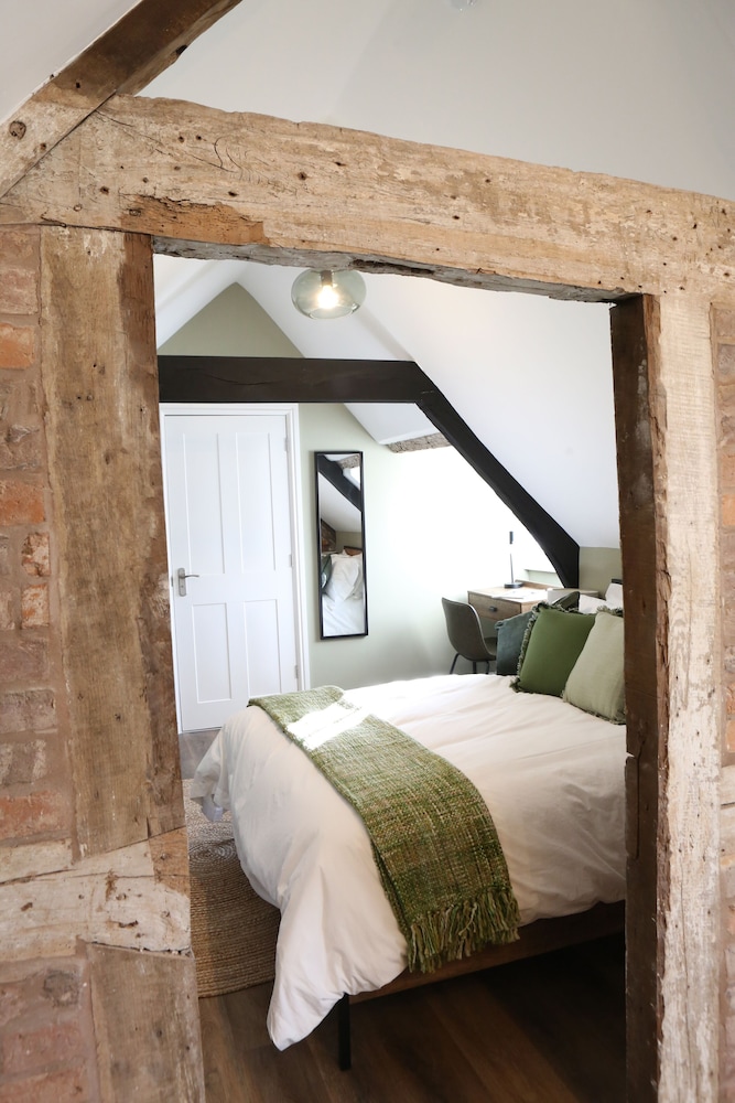 Exclusive Apartment - Photo 2