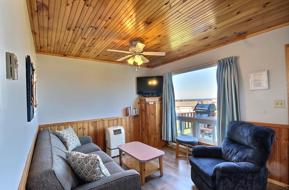 Deluxe Cottage photo 3