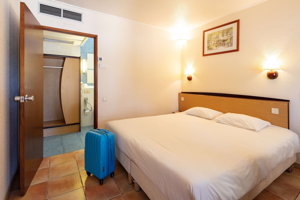 Standard Room, 1 Double Bed - Photo 3