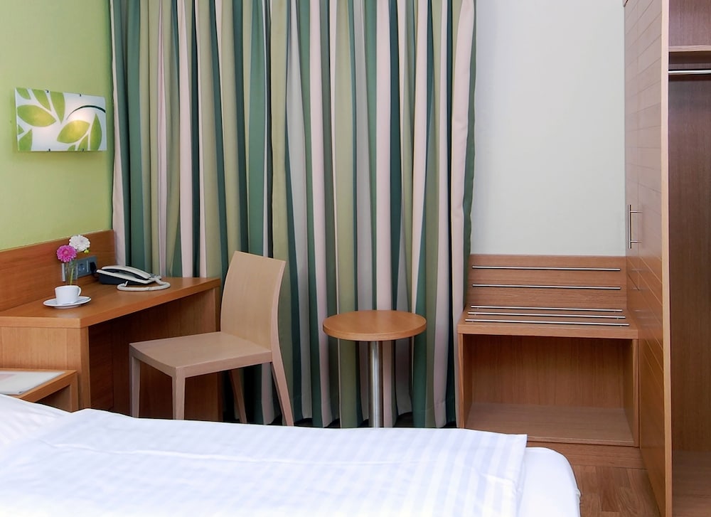 Triple Room - Photo 8