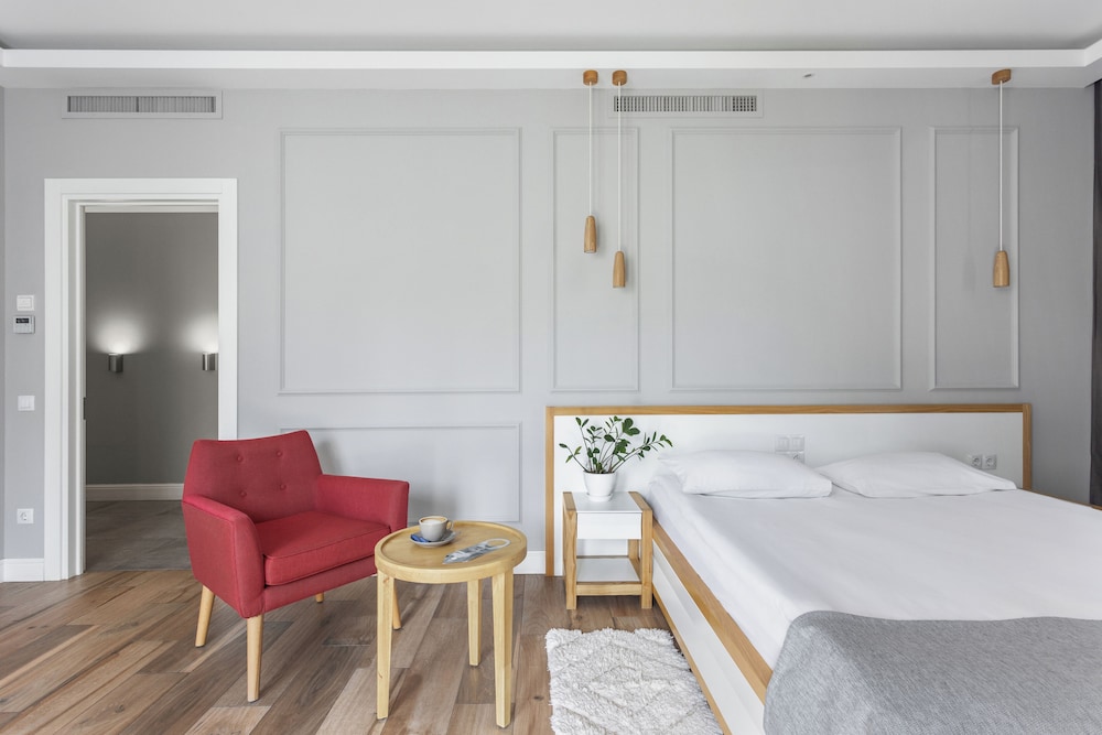 Junior Room, 1 Queen Bed, Balcony photo 2