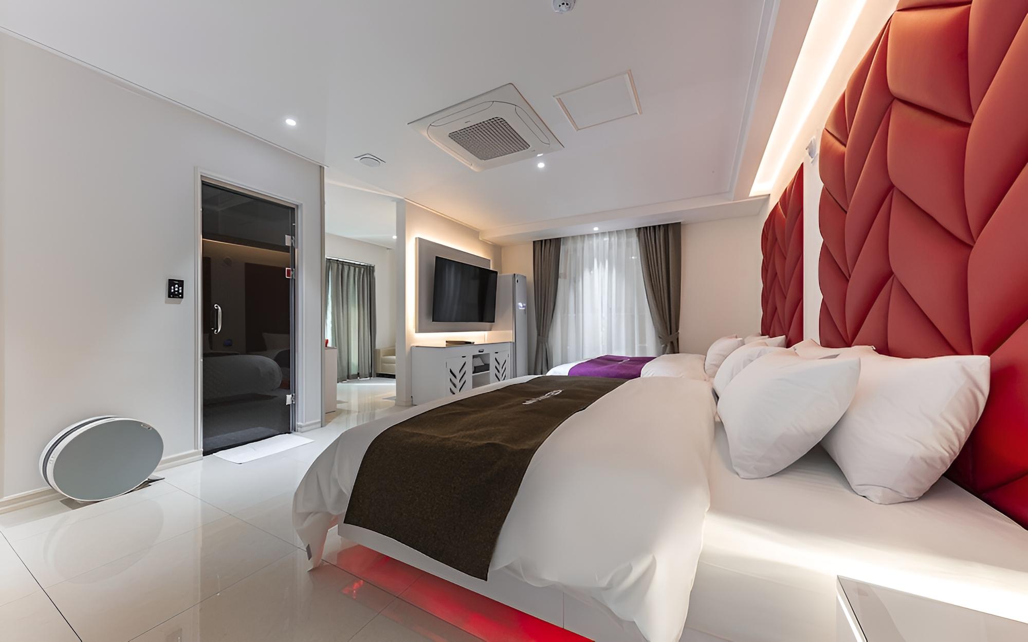 Room (VVIP (Free Breakfast - Excluding SUN ) - Photo 7