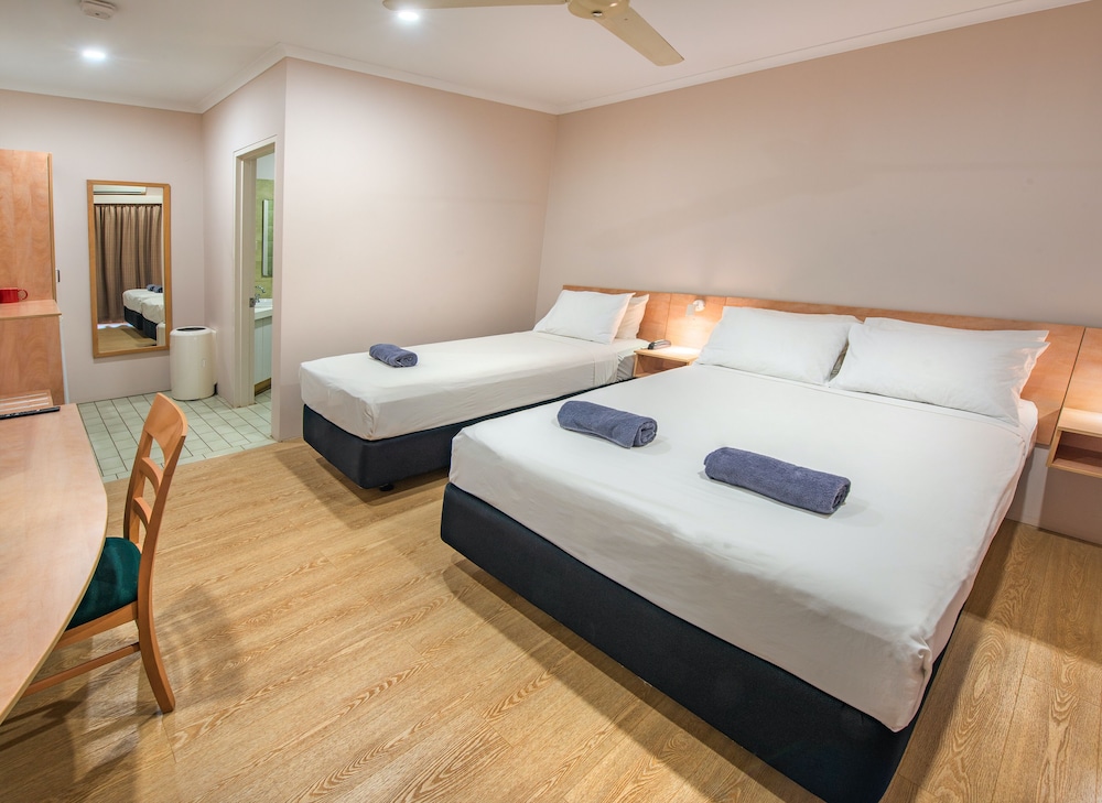 Standard Triple Room photo 3