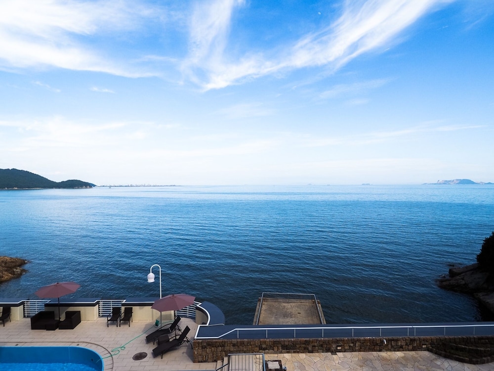 [Ocean Suite] private terrace with open-air bath, smoking photo 2