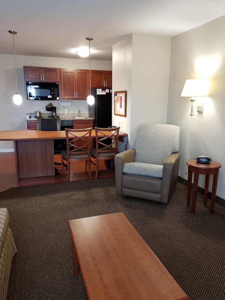 Suite, 1 Bedroom, Accessible Bathtub (1 King, Comm, Mobil Tub) - Photo 2