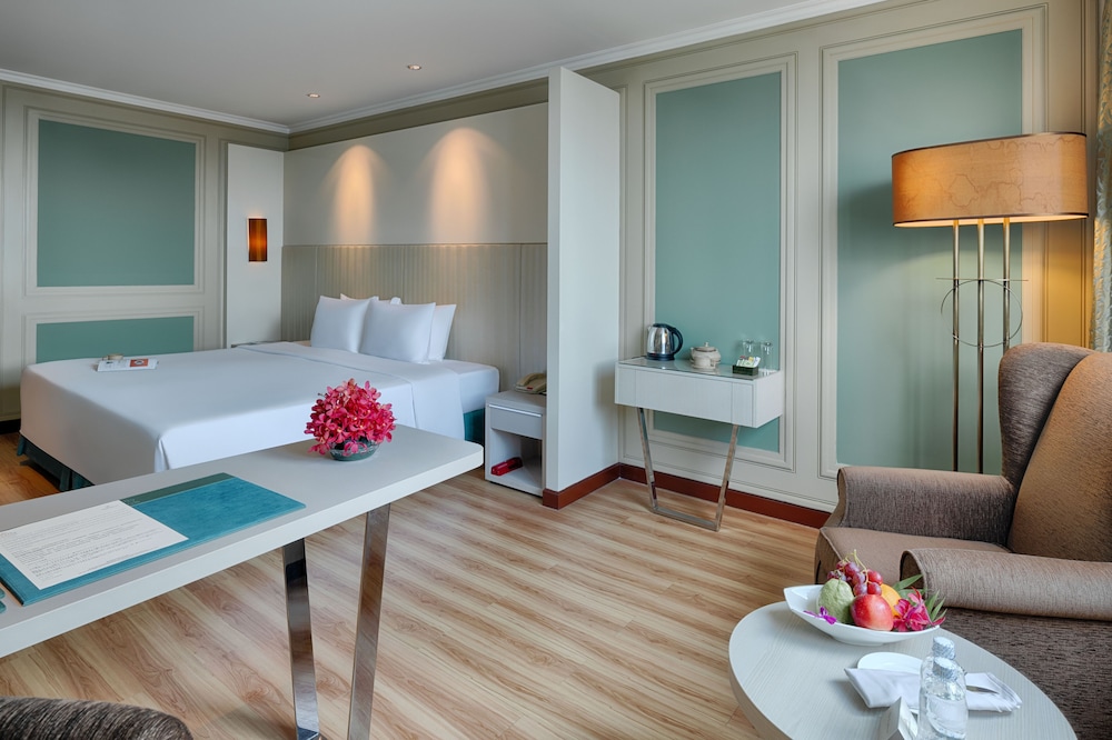 Deluxe Single Room, 1 Queen Bed, City View