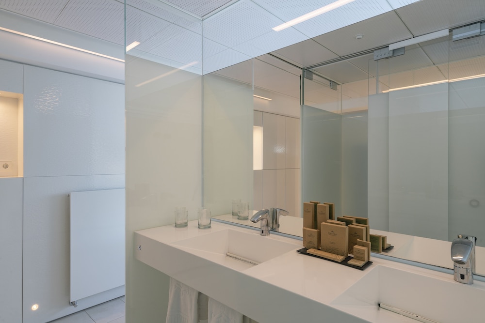 Suite - Photo 4