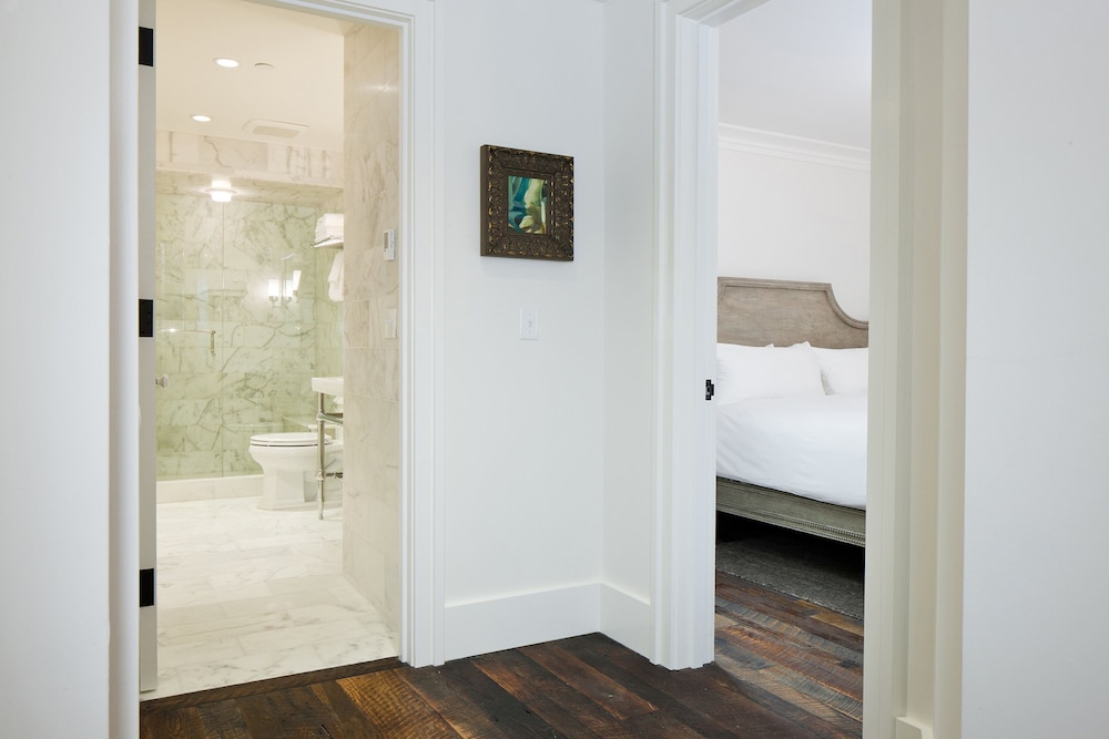 Suite, 1 Bedroom (Lofted) photo 3