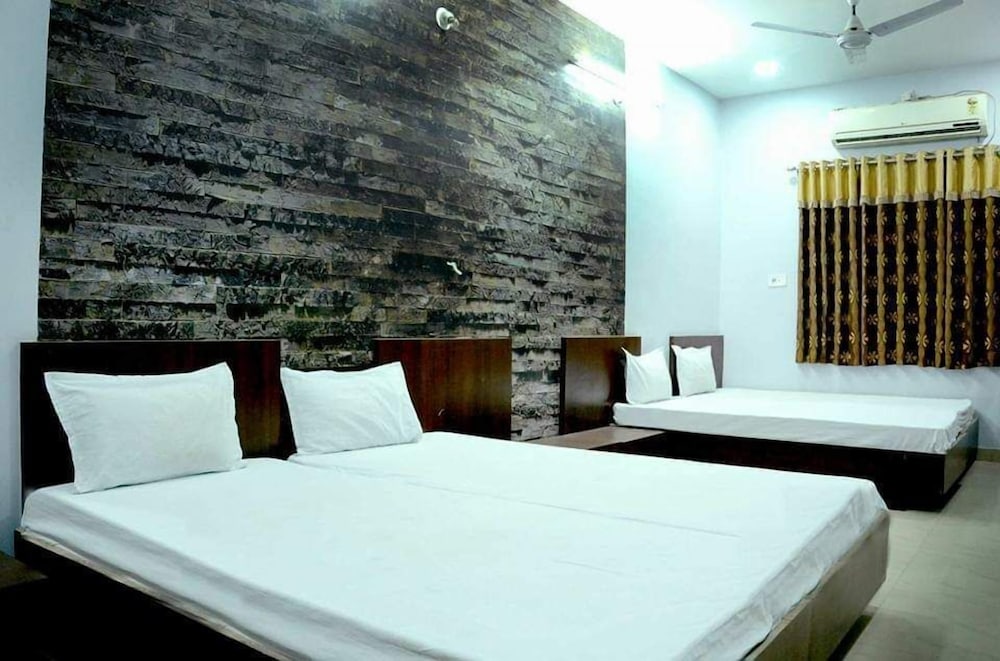 Deluxe Room - Photo 1