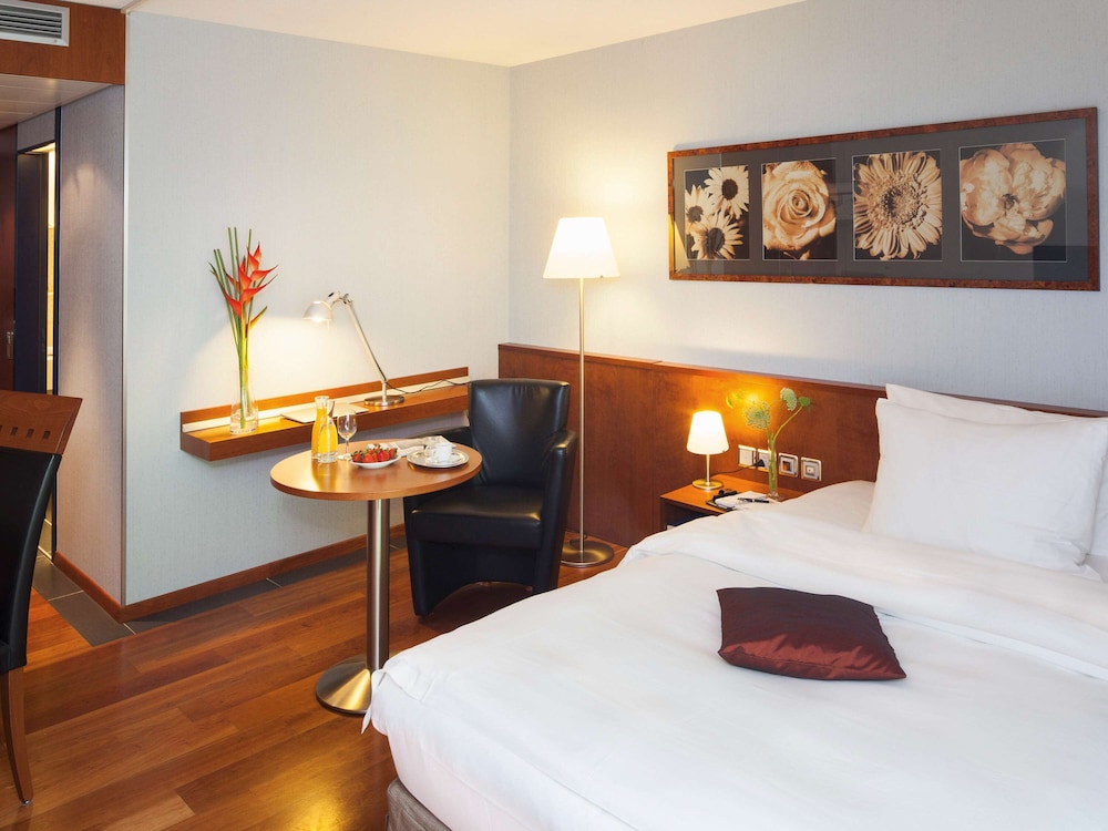 Superior Room, 1 Queen Bed - Photo 2