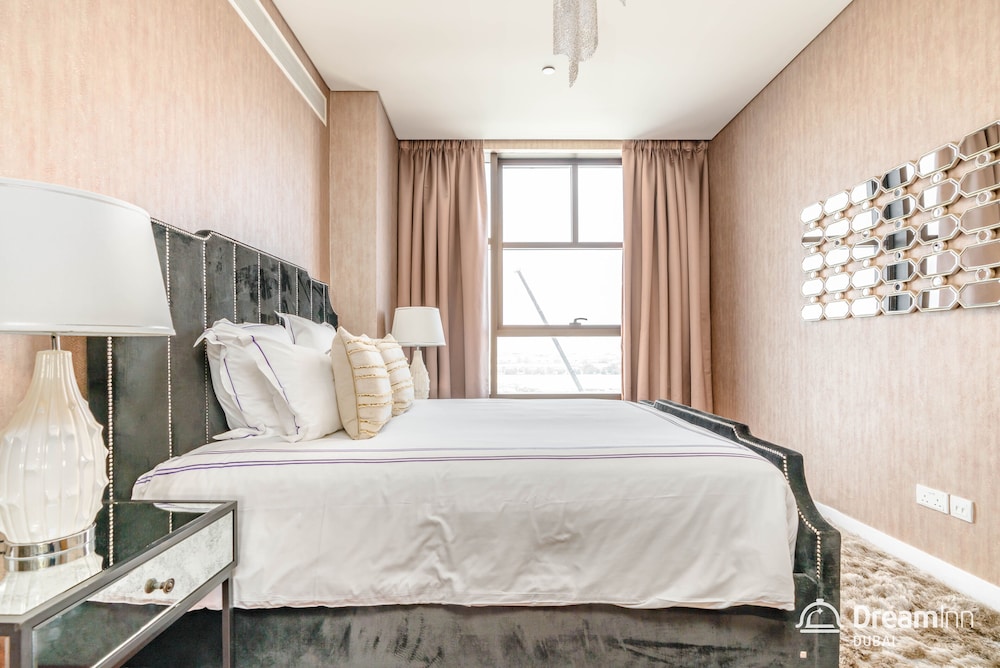 Design Apartment, 4 Bedrooms, City View
