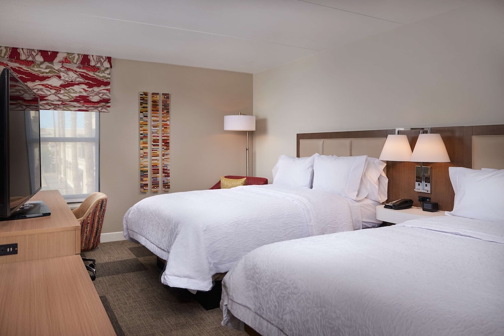 Studio, 2 Queen Beds, Accessible, Bay View photo 1