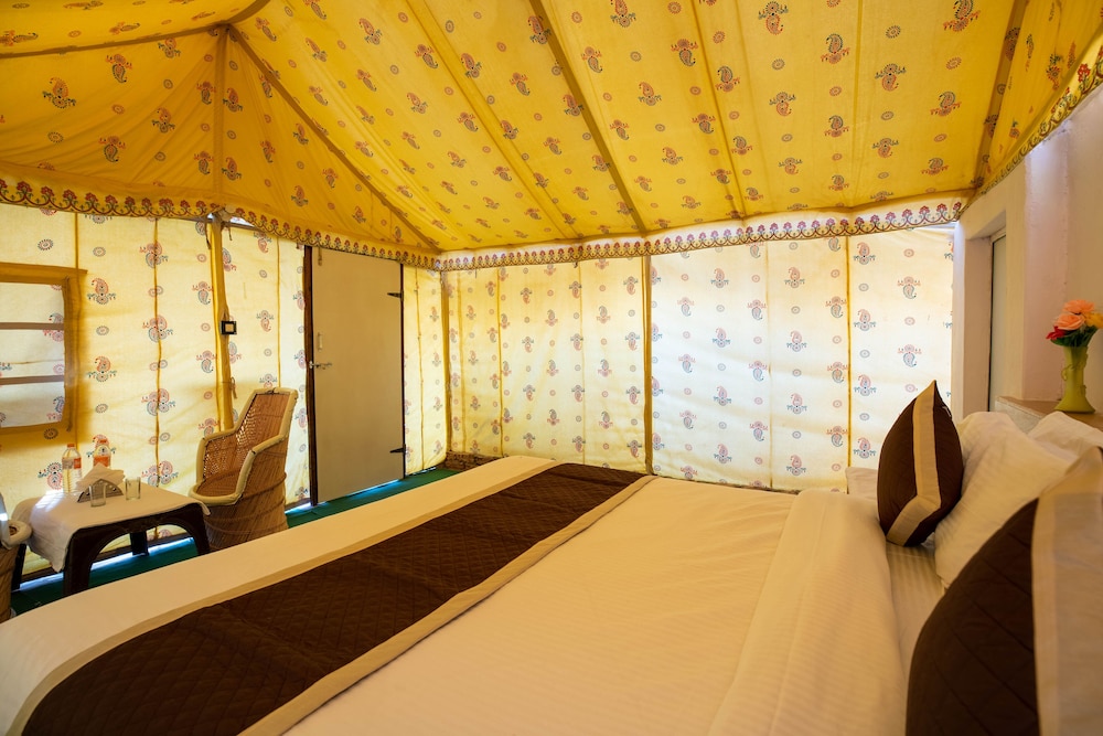Luxury Swiss Tent - Photo 3