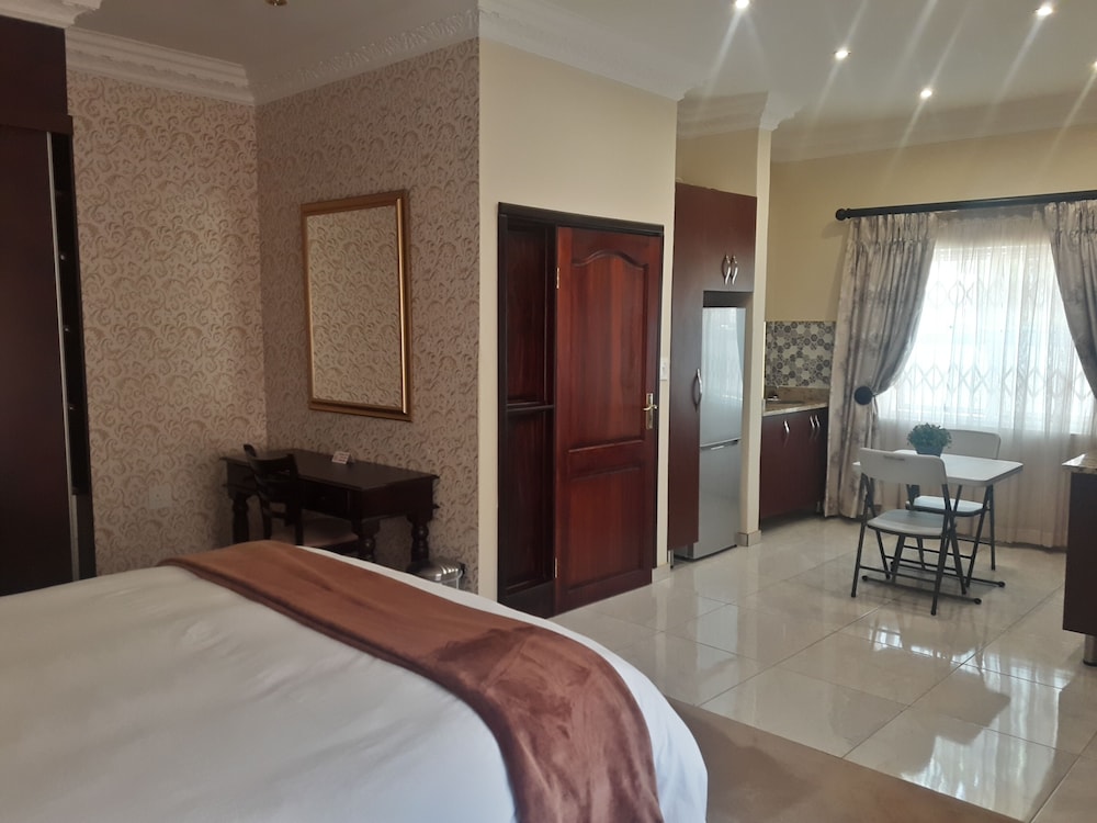 Honeymoon Room, Garden View photo 3